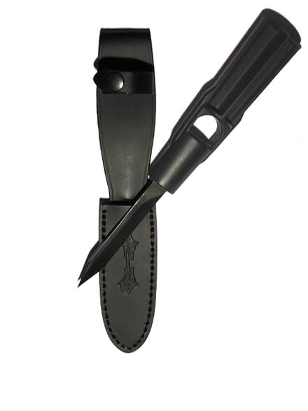 If you get the extra sheath, you can put the Gyro Dart throwing knife on your belt - for hiking fun throws!